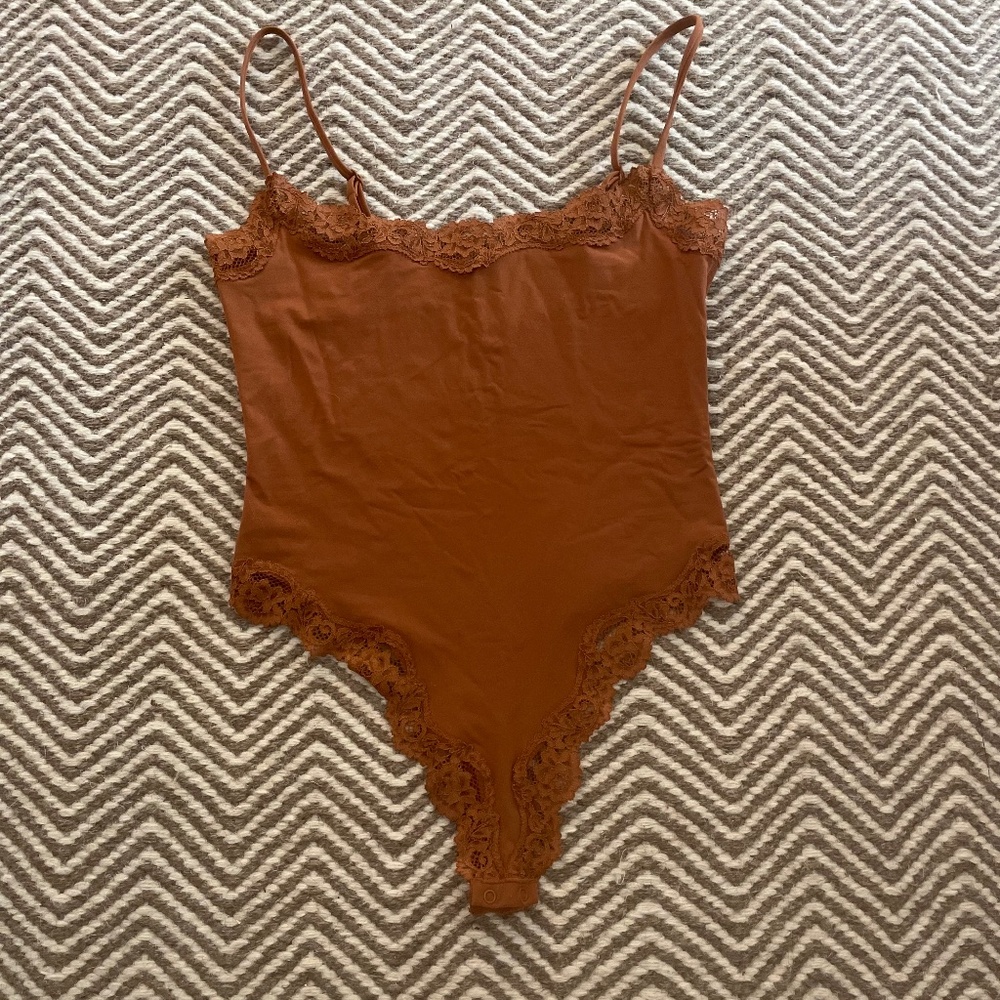 Skims Cami Bodysuit with Lace, Brown